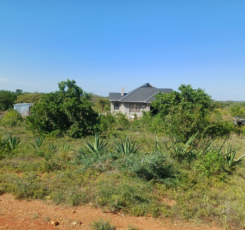 Masinga-Baraka-Garden-Phase-1-50x100-plots-affordable-land-in-Masinga-plots-near-tarmac-land-with-water-and-electricity-Jaystar-Real-Estate-limited-offer-plots-4